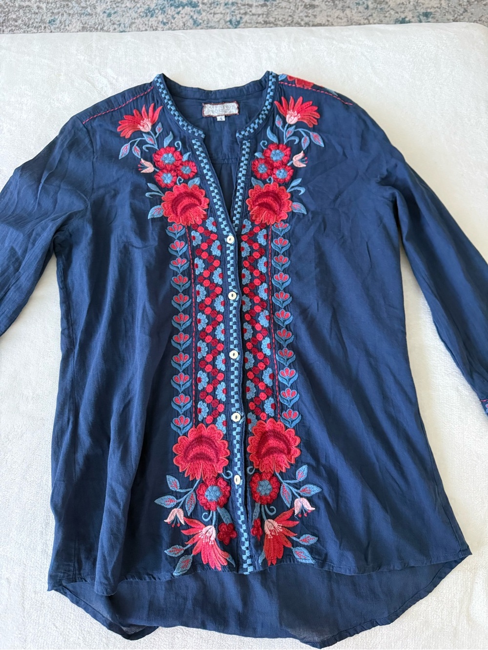 Johnny Was Blue Tunic Top with Beautiful Red Embroidery Size Small D91